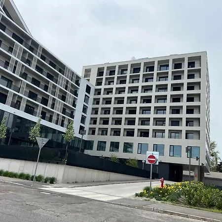 Executive Pristavna Apartment Bratislava