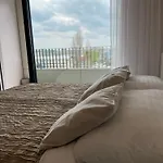 Executive Free Street Parking Apartmán *